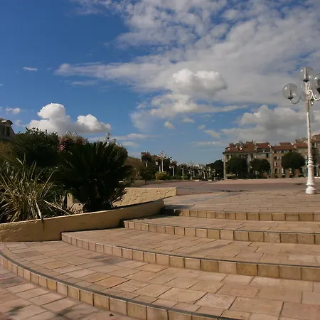 Bonaparte 2* Toulon
